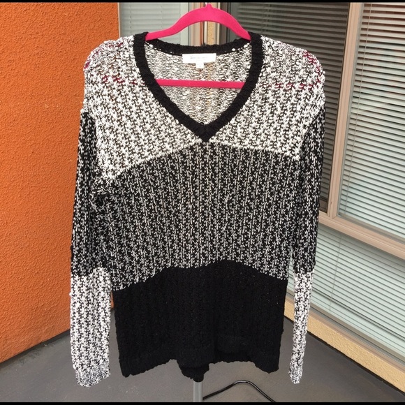 Two by Vince Camuto black and grey knit striped sweater - Picture 3 of 5